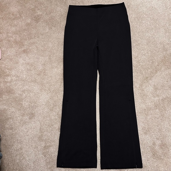 lululemon Brushed Softstreme Ribbed Zip Flared Pant 32.5" - Picture 5 of 7